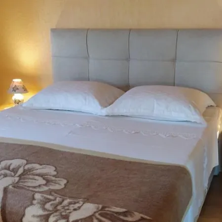 Dajana 4+2 Appartement *