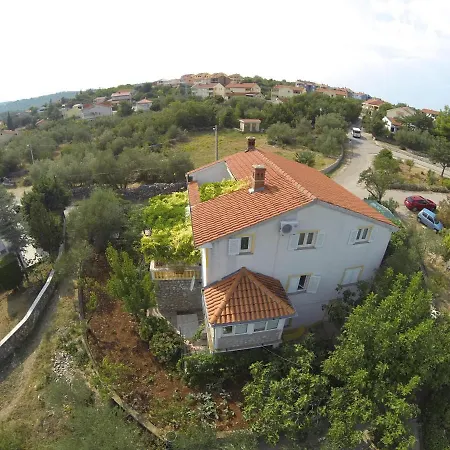 Dajana 4+2 * Čižići