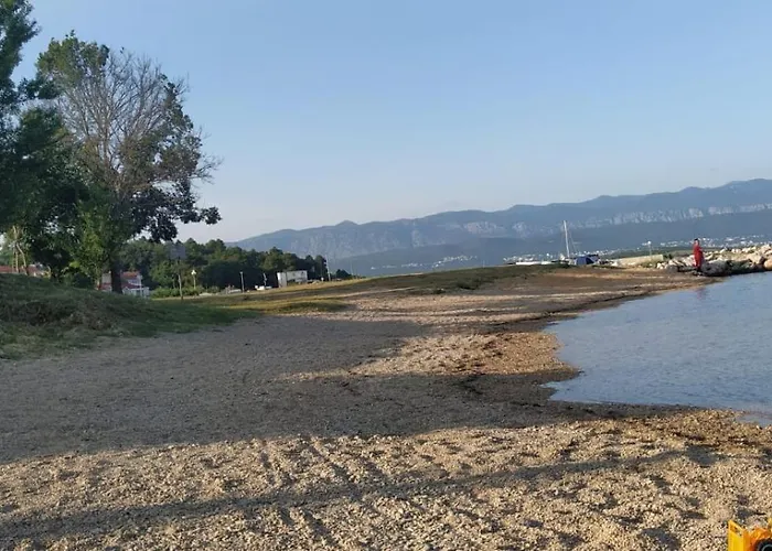 Daire Dajana 4+2 Čižići